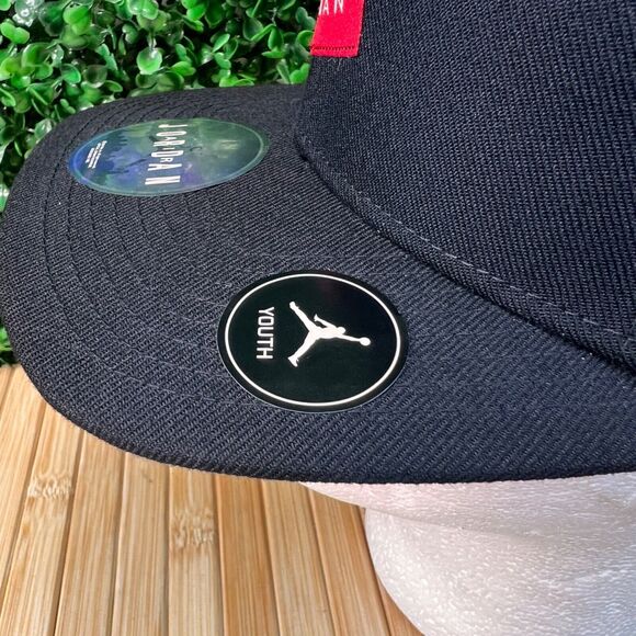Nike Jordan Pro Jumpman Classics Cap Black Red Snapback Youth Hat - Picture 4 of 11